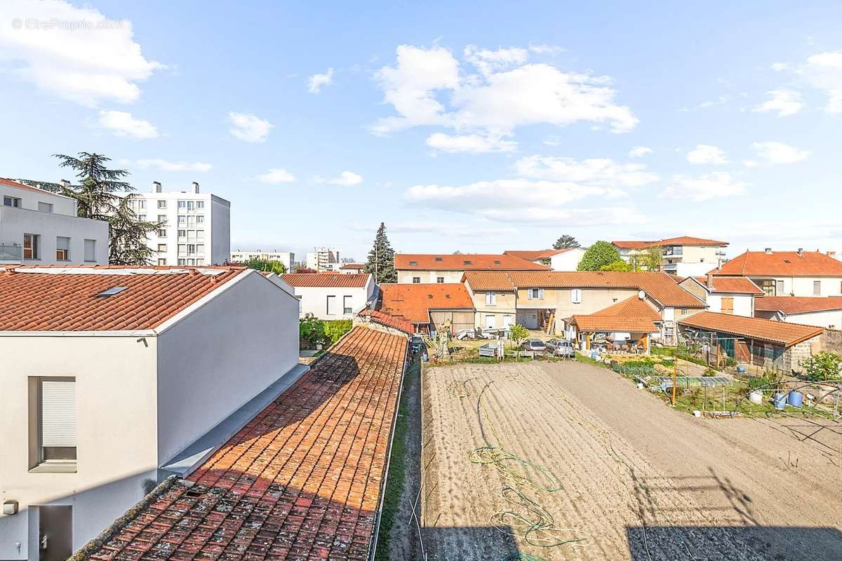 Appartement à VAULX-EN-VELIN