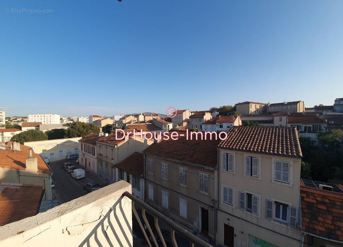 Appartement à MARSEILLE-4E