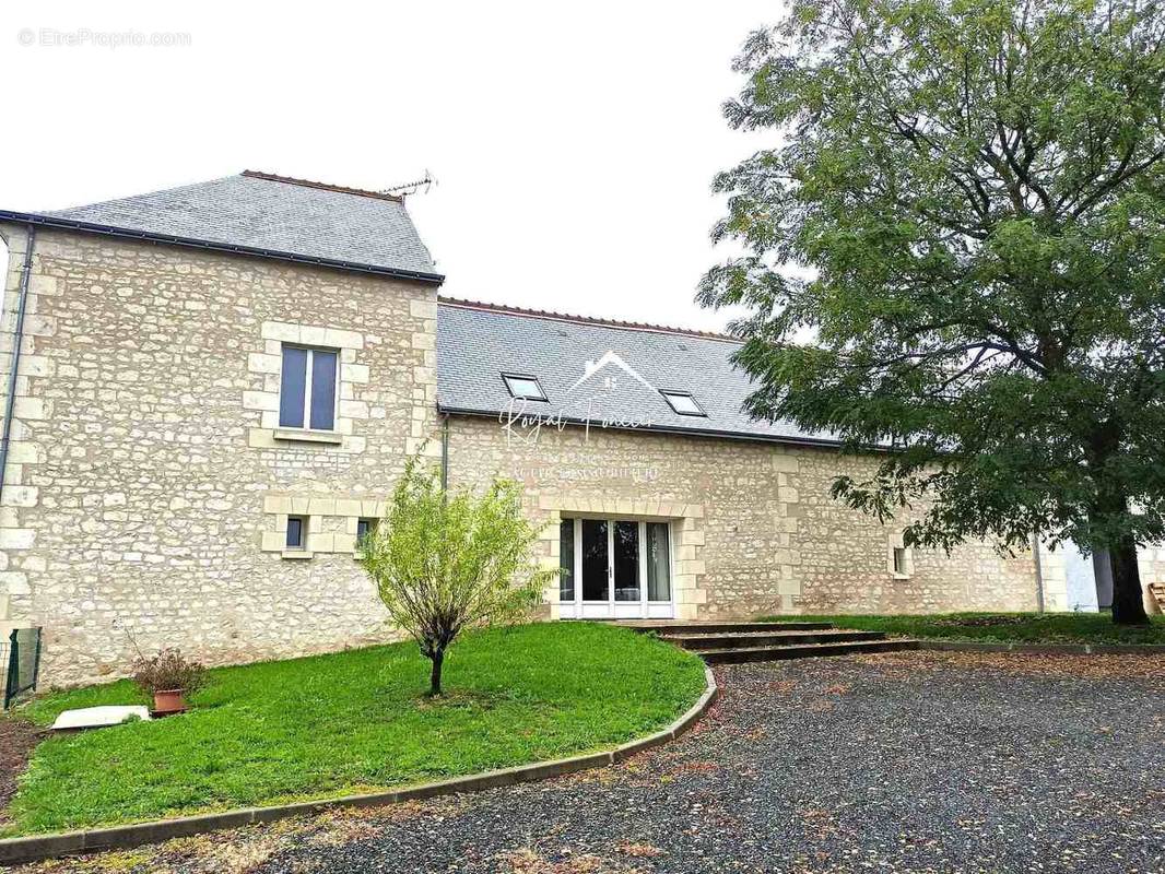 Maison à SAINTE-MAURE-DE-TOURAINE