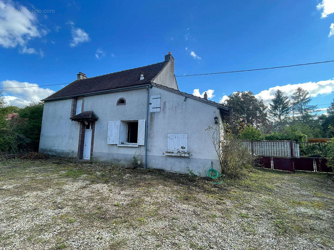 Maison à BELLECHAUME