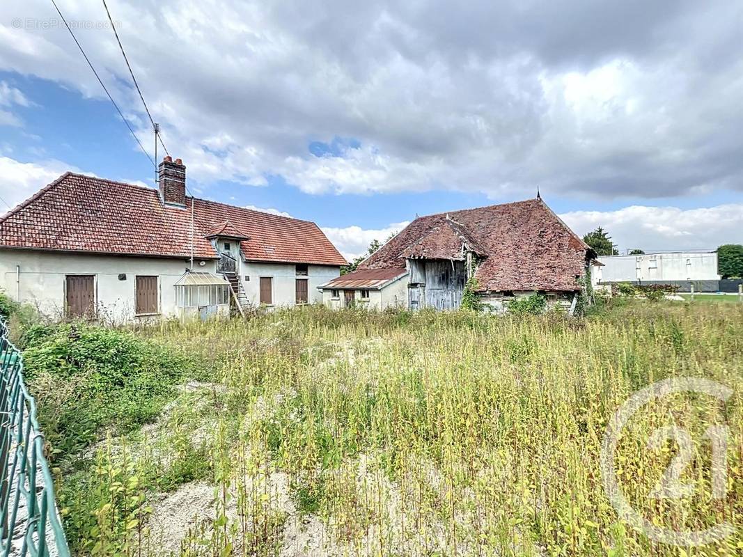 Maison à SAINT-LYE