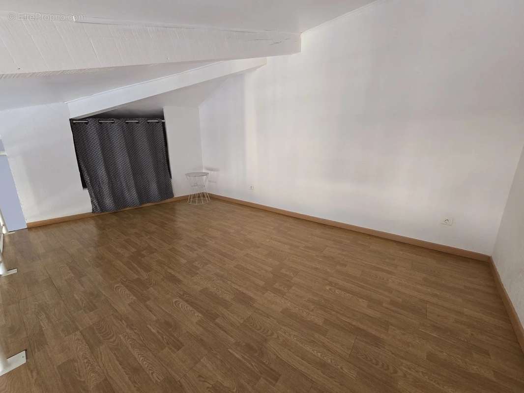 Appartement à CONNAUX