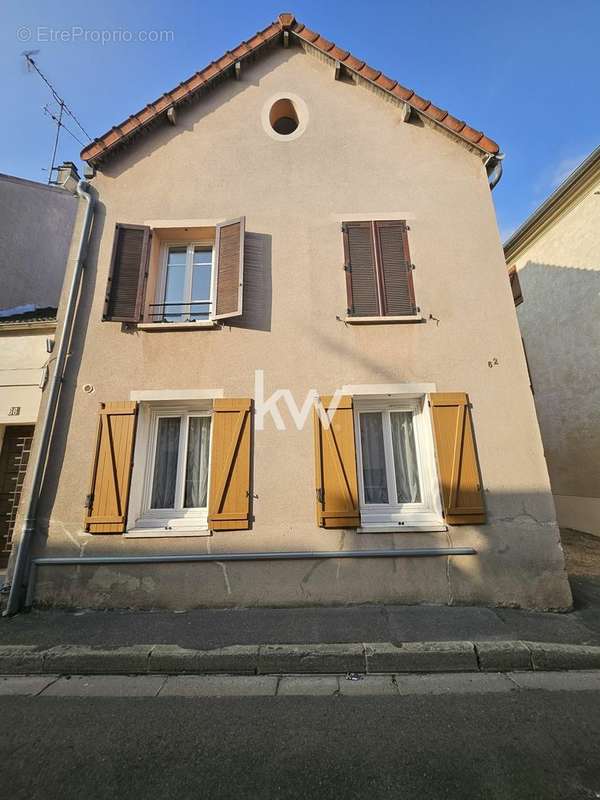 Appartement à CLAYE-SOUILLY