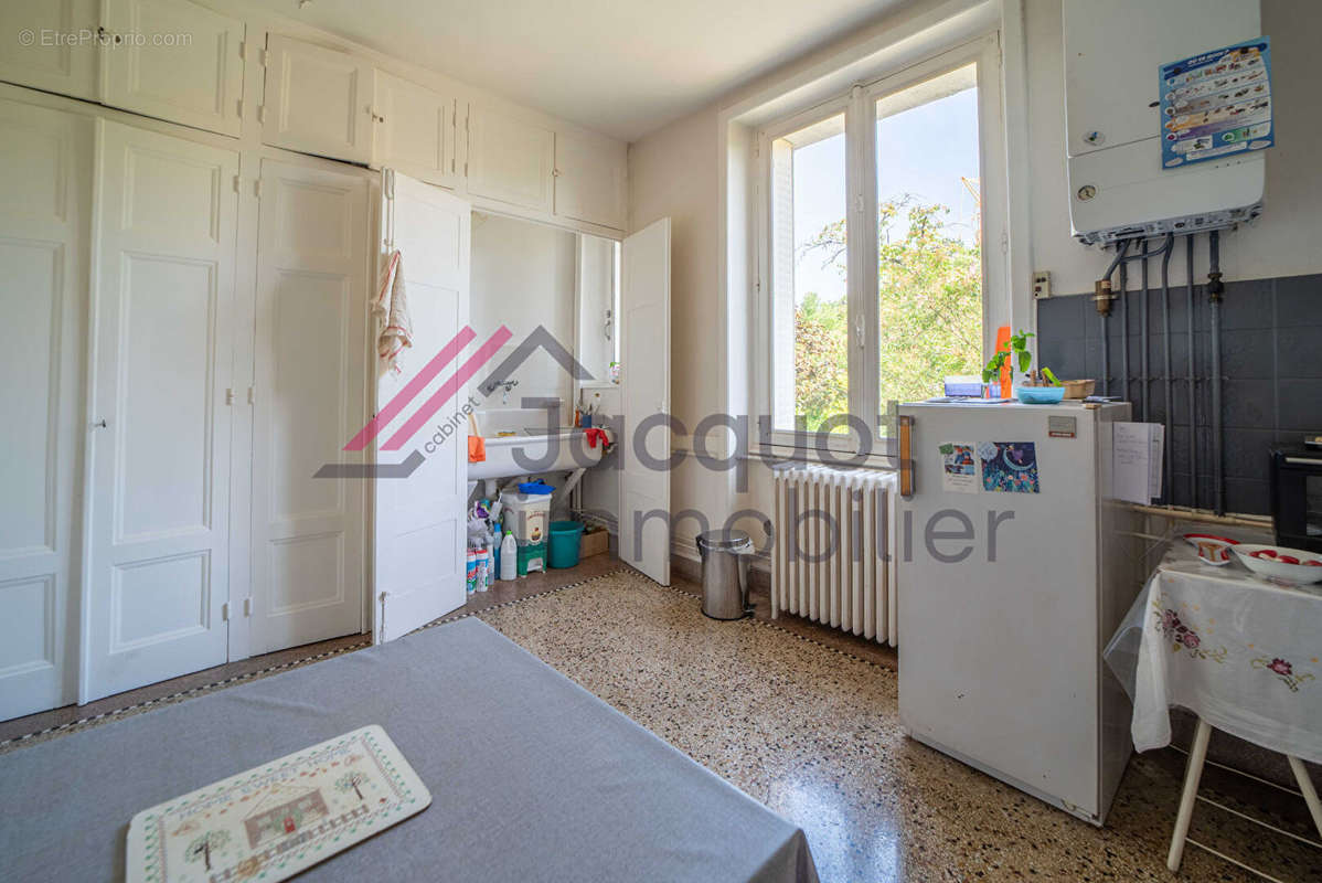 Appartement à LONS-LE-SAUNIER