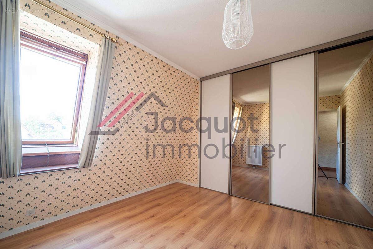 Appartement à LONS-LE-SAUNIER