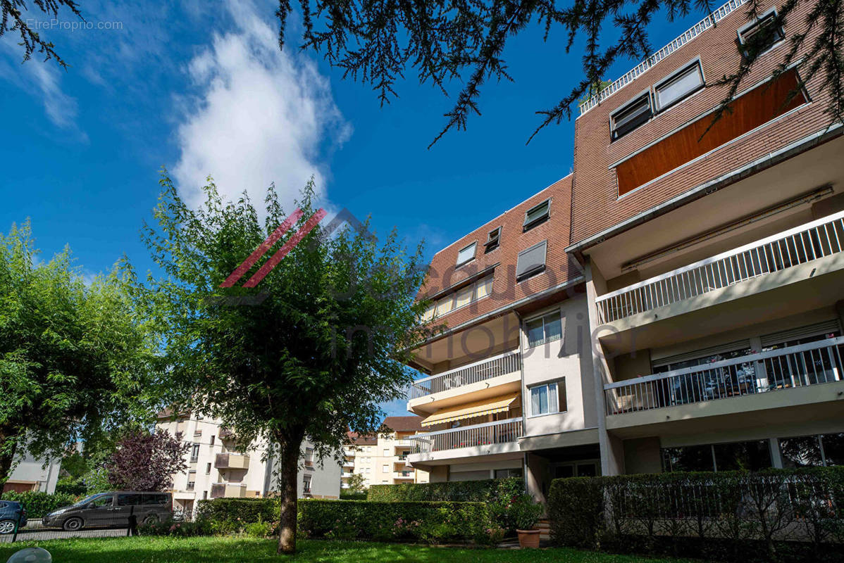 Appartement à LONS-LE-SAUNIER