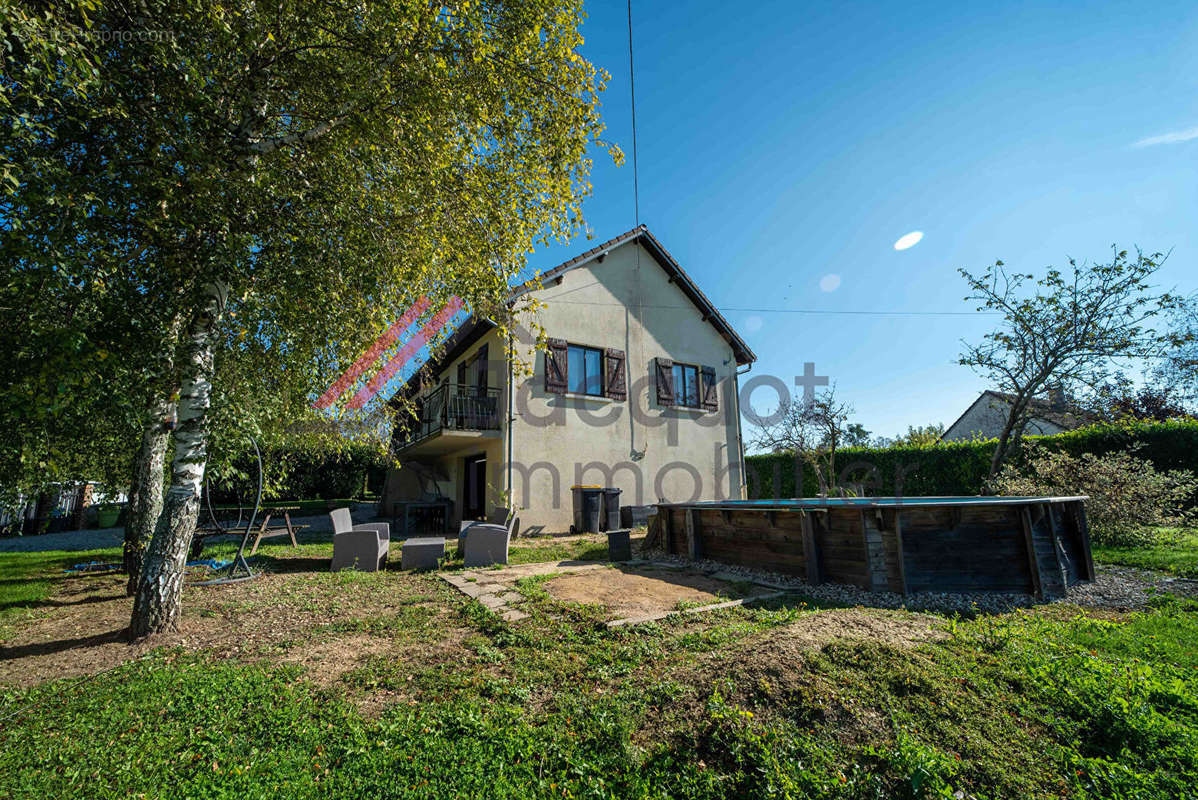 Maison à SAVIGNY-EN-REVERMONT