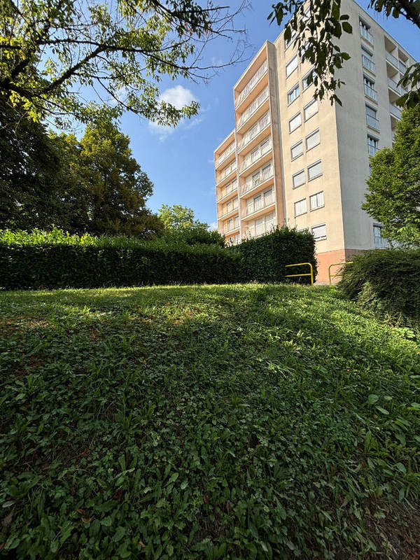 Appartement à LONS-LE-SAUNIER