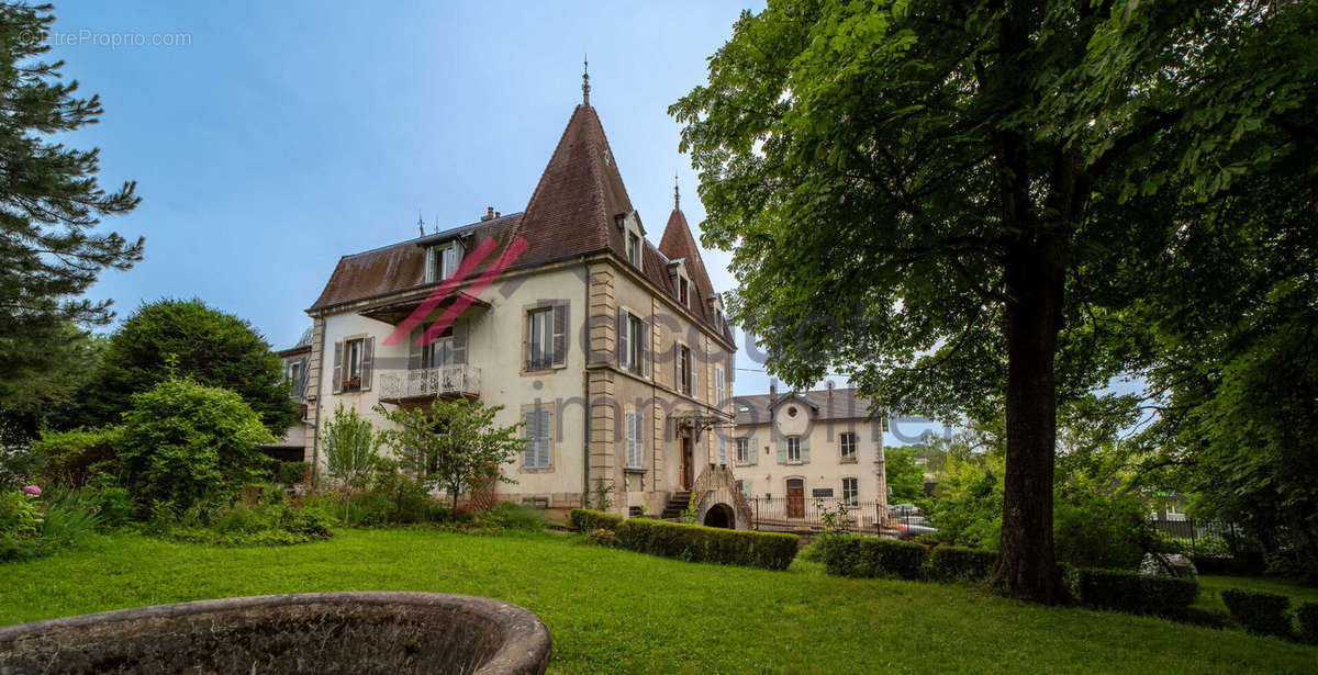 Appartement à LONS-LE-SAUNIER