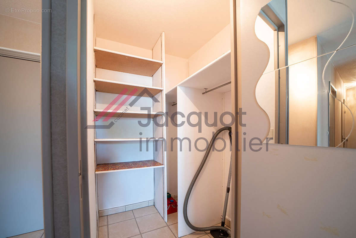 Appartement à LONS-LE-SAUNIER