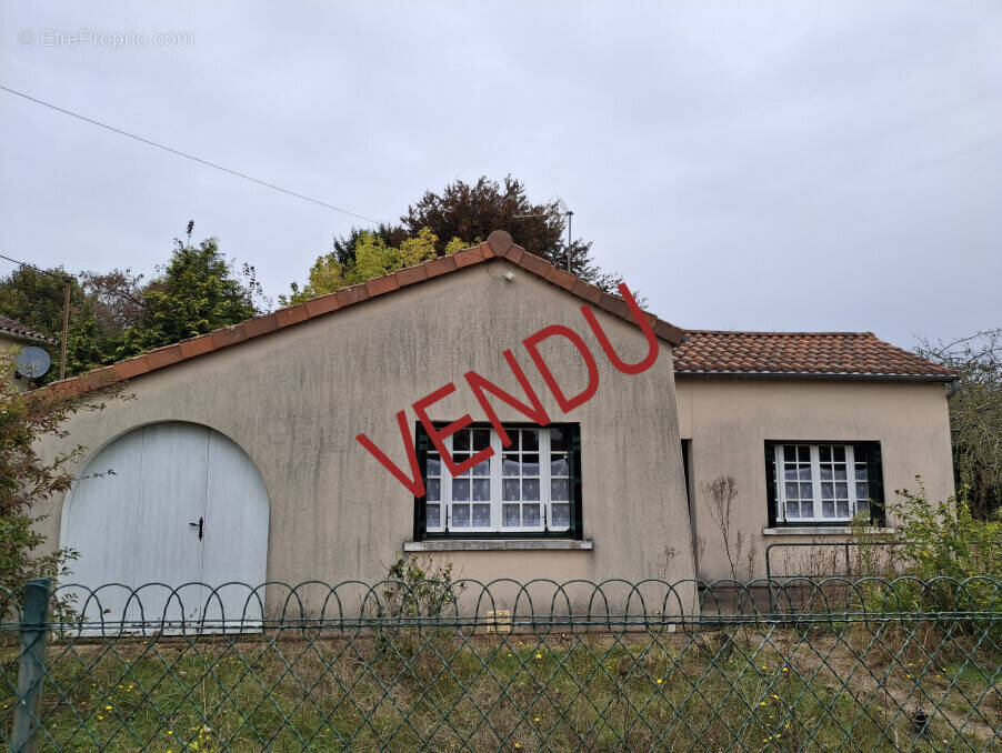 Maison à CHASSENEUIL-SUR-BONNIEURE