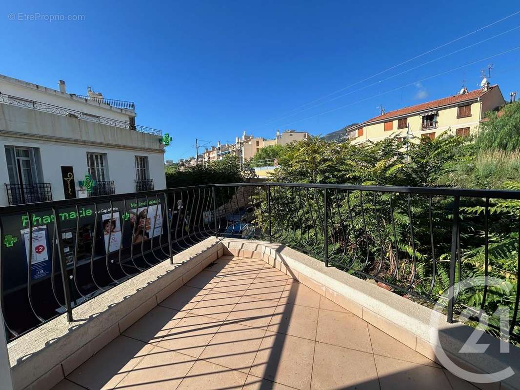 Appartement à ROQUEBRUNE-CAP-MARTIN