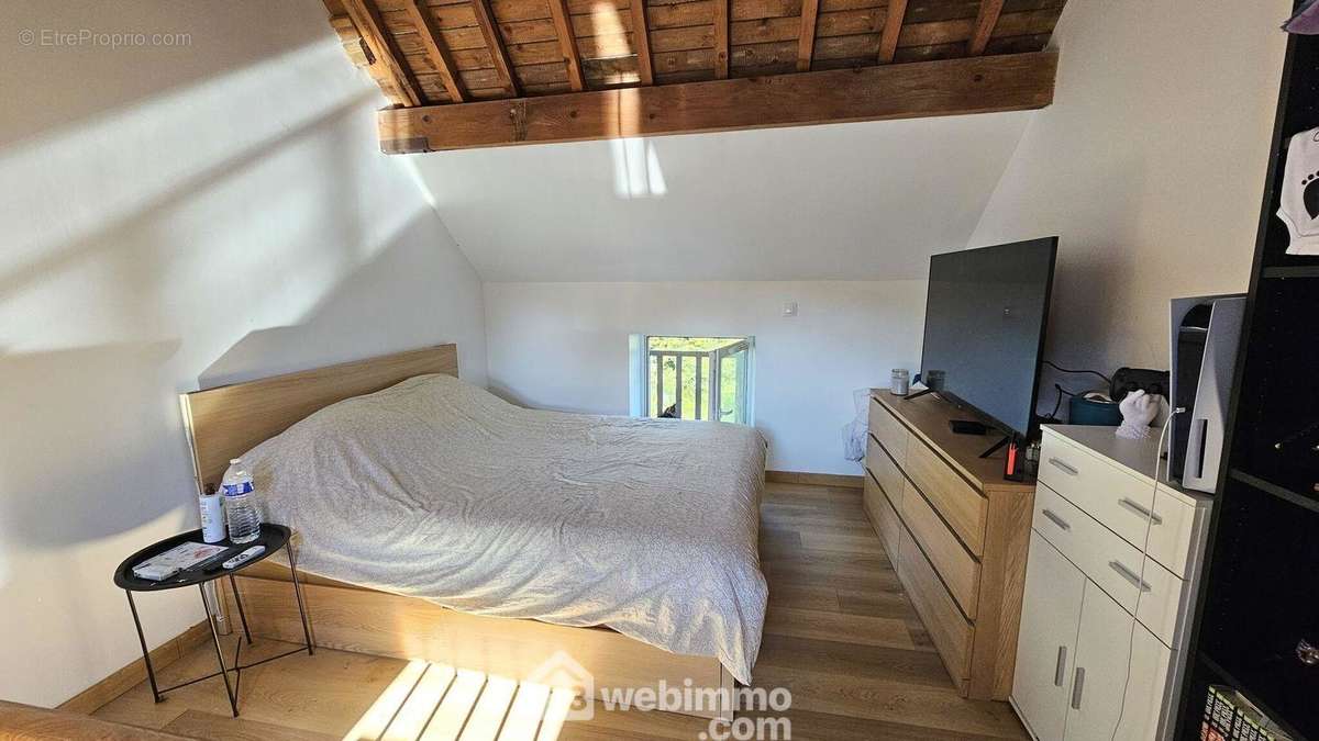 Une belle chambre lumineuse. - Appartement à LA FERTE-ALAIS