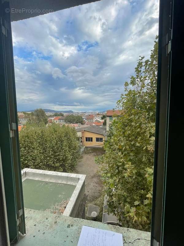 Appartement à MARSEILLE-15E