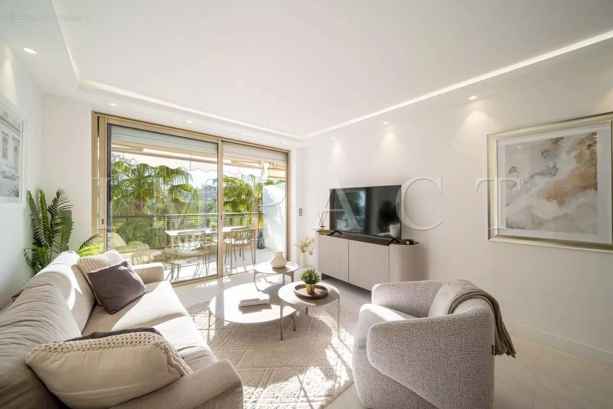 Appartement à CANNES