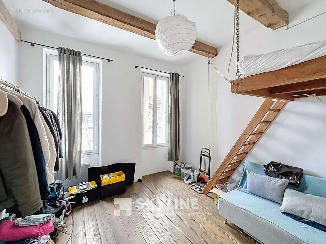 Appartement à MARSEILLE-6E