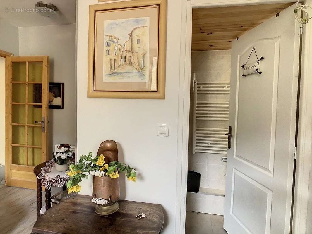 Appartement à ANNOT