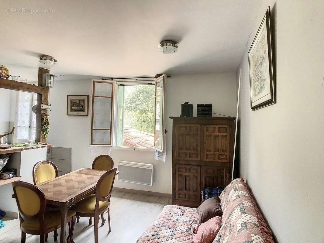 Appartement à ANNOT