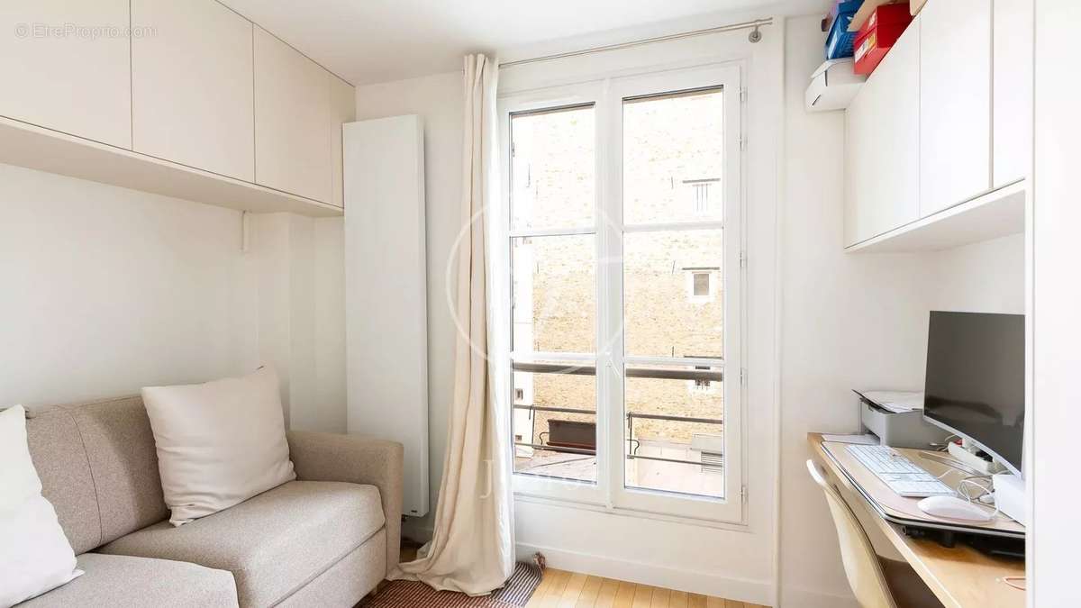 Appartement à PARIS-9E