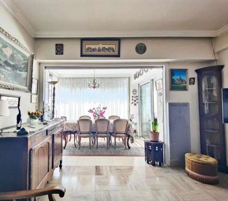 Appartement à CAGNES-SUR-MER