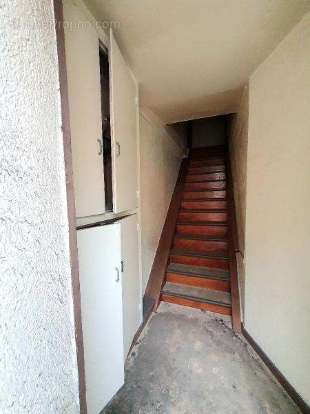   - Appartement à BORT-LES-ORGUES