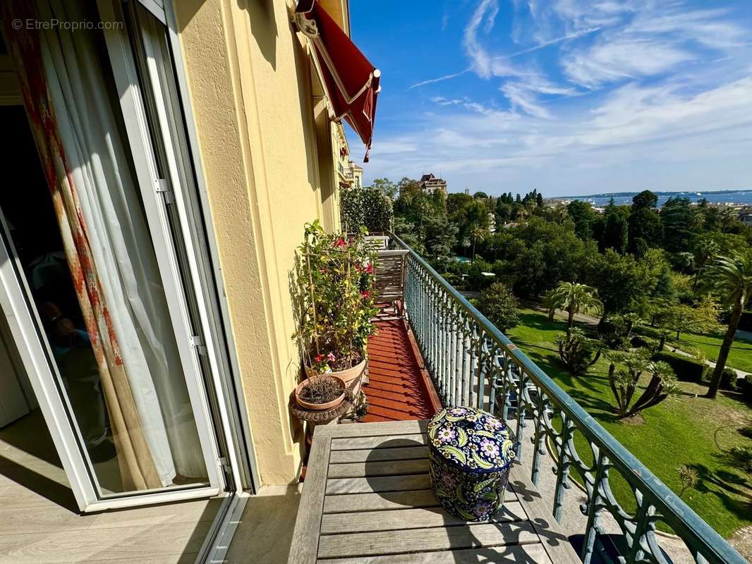 Appartement à CANNES