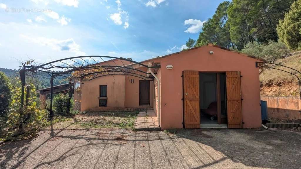 Maison à MONTFORT-SUR-ARGENS