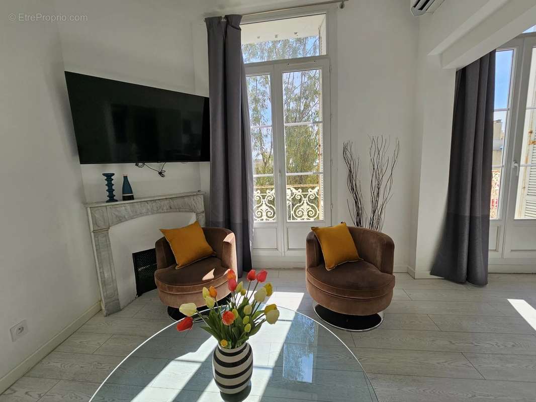 Appartement à HYERES