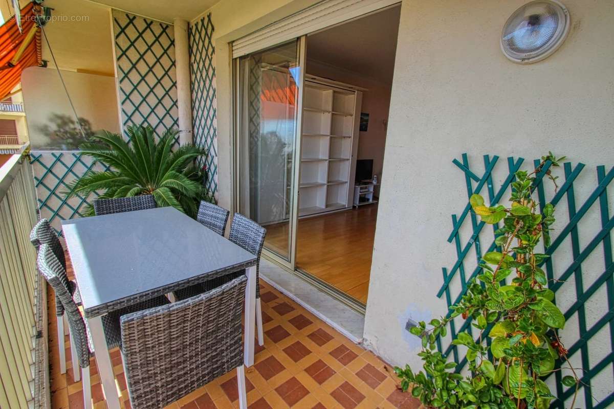 Appartement à BEAULIEU-SUR-MER