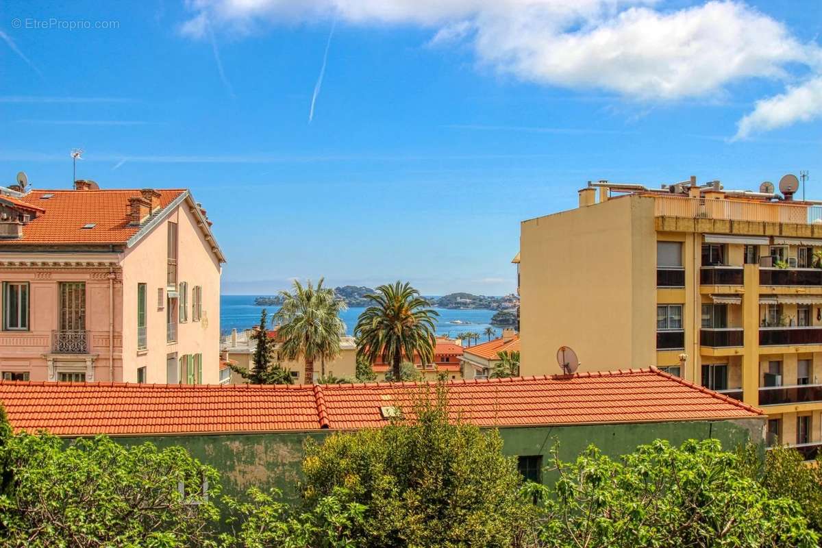 Appartement à BEAULIEU-SUR-MER