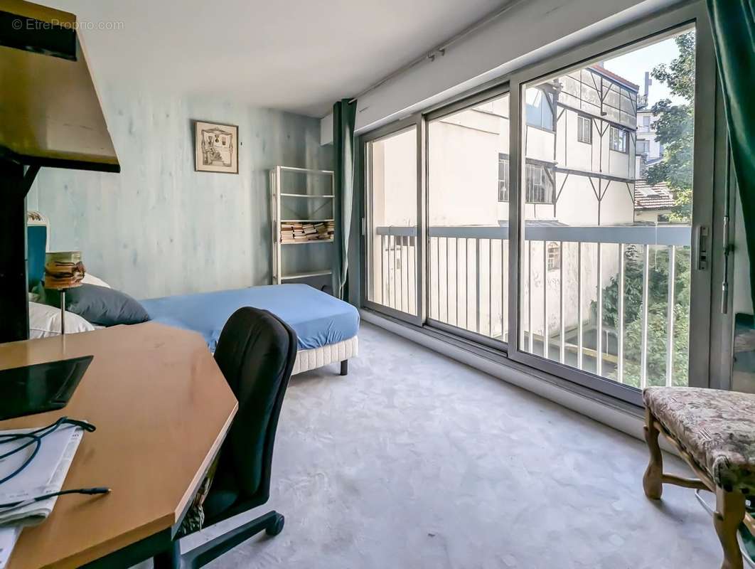 Appartement à PARIS-12E