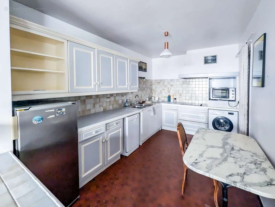 Appartement à PARIS-12E