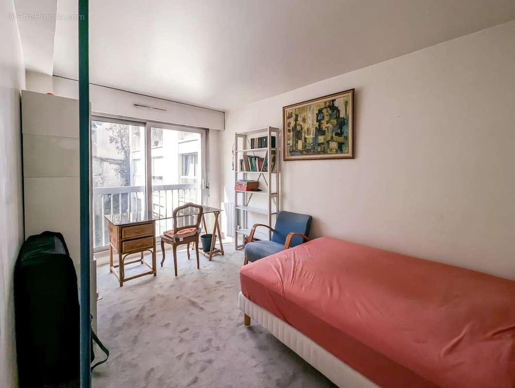 Appartement à PARIS-12E