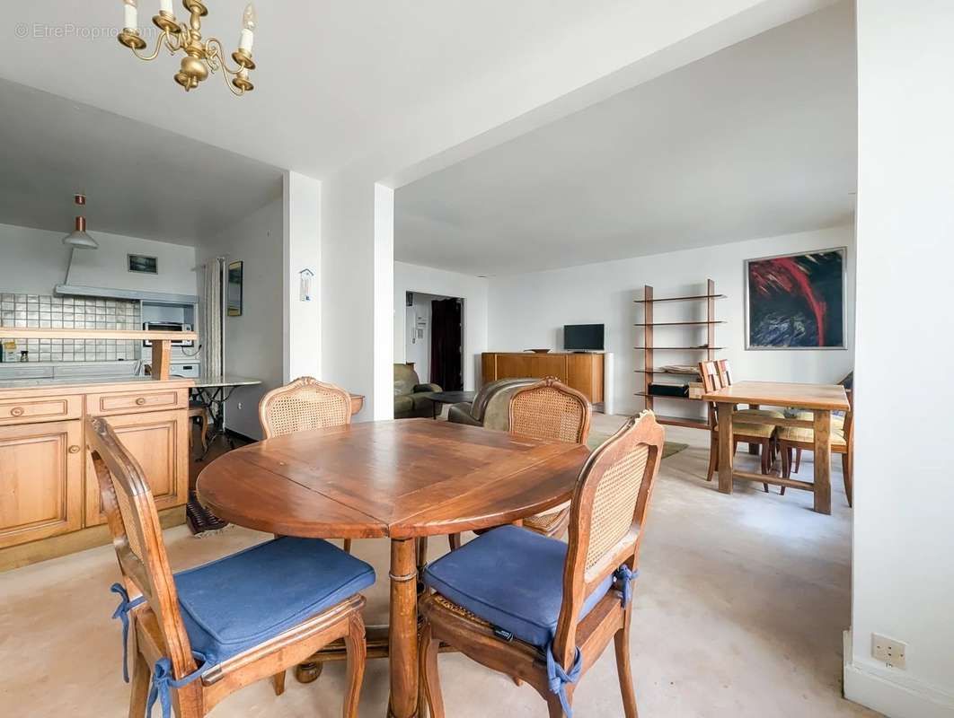 Appartement à PARIS-12E