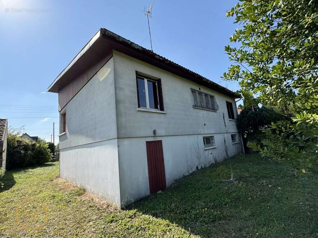 Maison à ROMILLY-SUR-SEINE