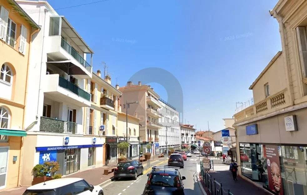 Commerce à ROQUEBRUNE-CAP-MARTIN