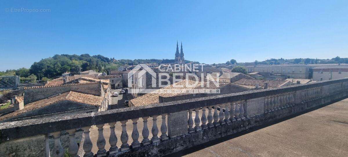 Maison à SAINT-EMILION