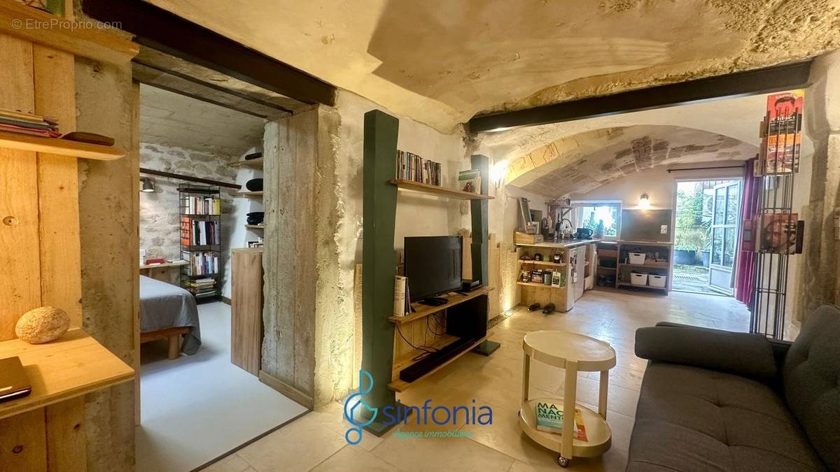 Appartement à UZES