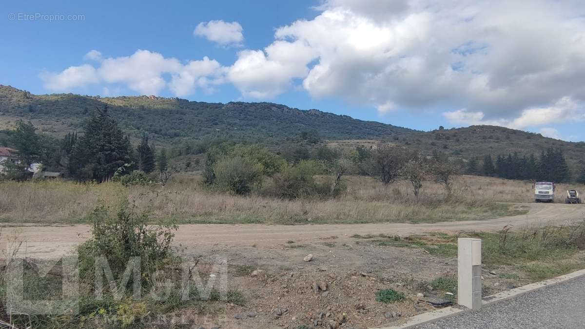 Terrain à QUILLAN