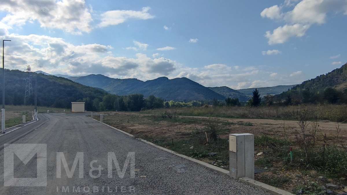 Terrain à QUILLAN