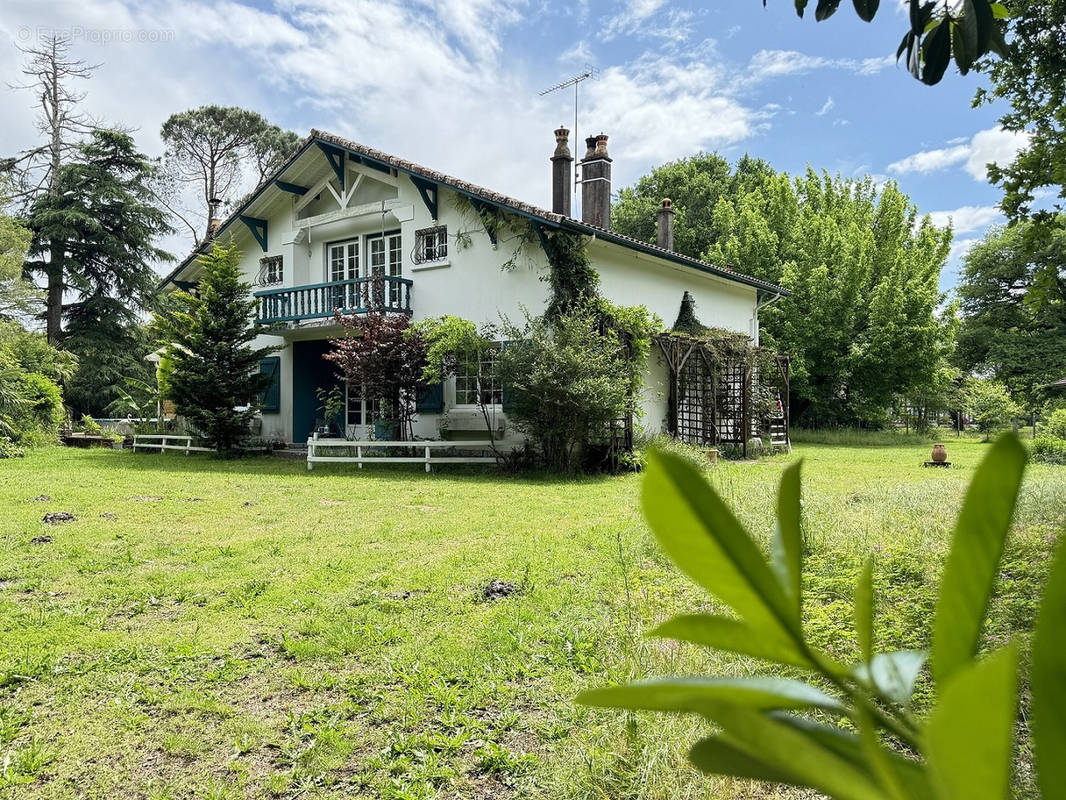 Maison à RION-DES-LANDES