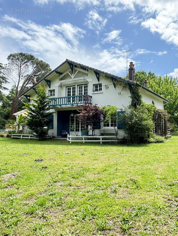 Maison à RION-DES-LANDES