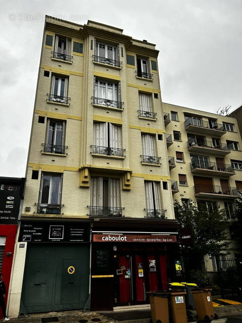 Appartement à COURBEVOIE