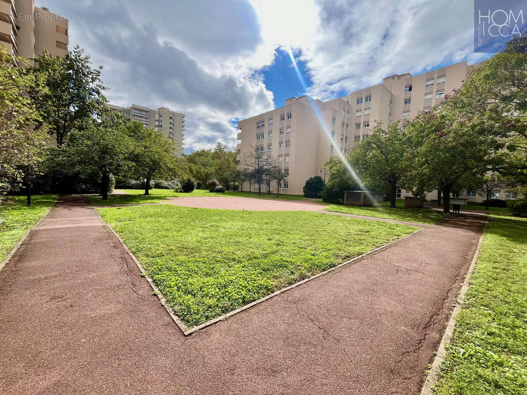 Appartement à LYON-4E