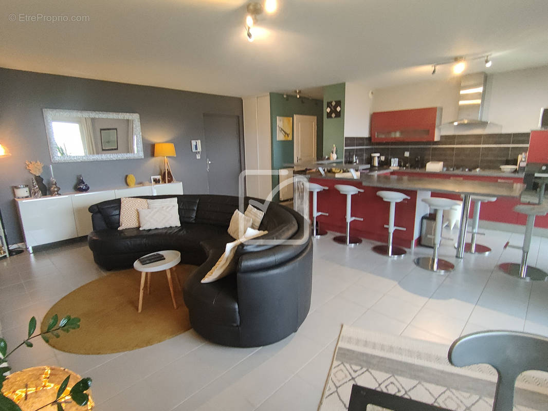 Appartement à EVIAN-LES-BAINS