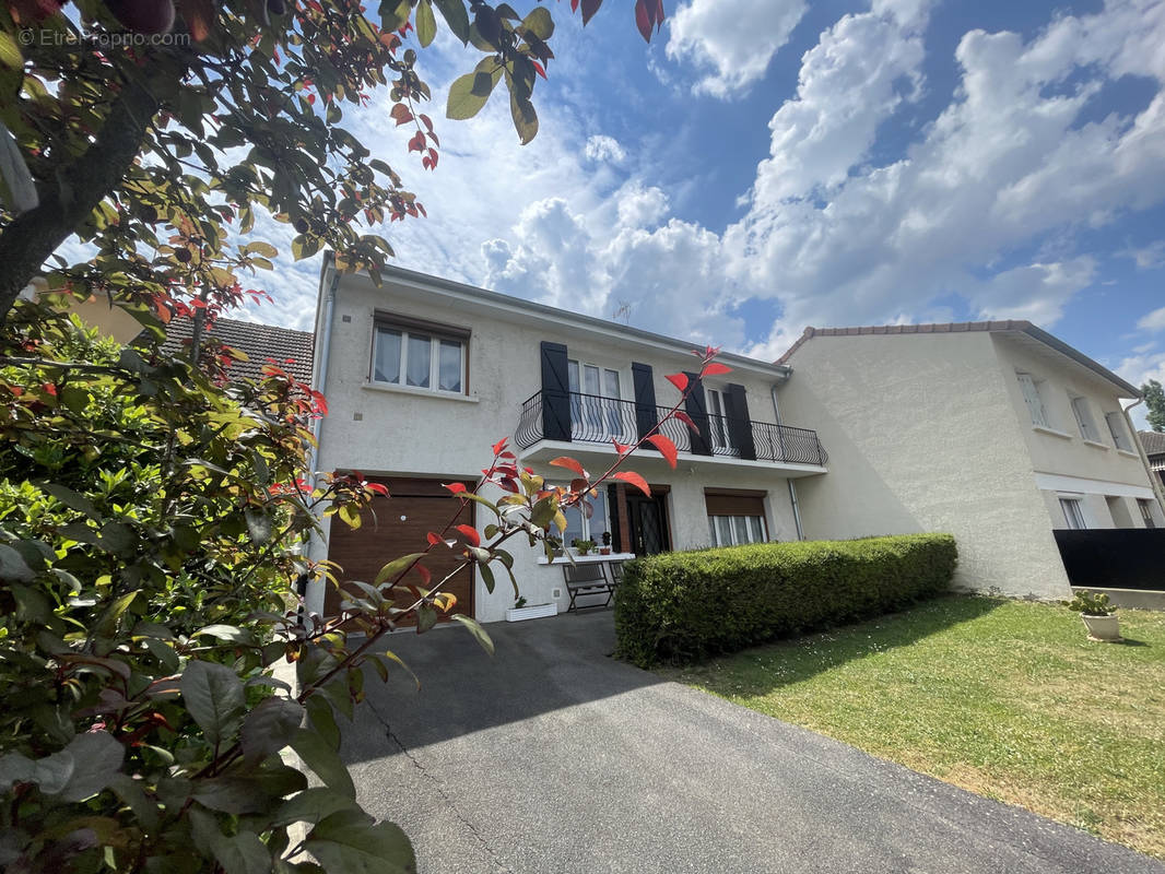 Maison à BELLERIVE-SUR-ALLIER