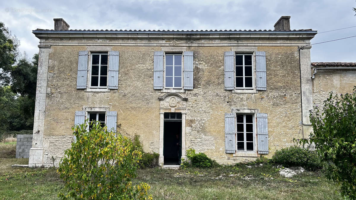 Maison à AMURE