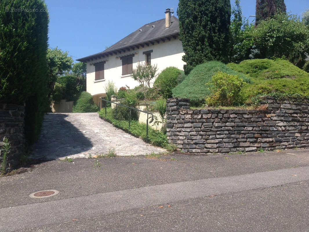 Maison à ALLASSAC