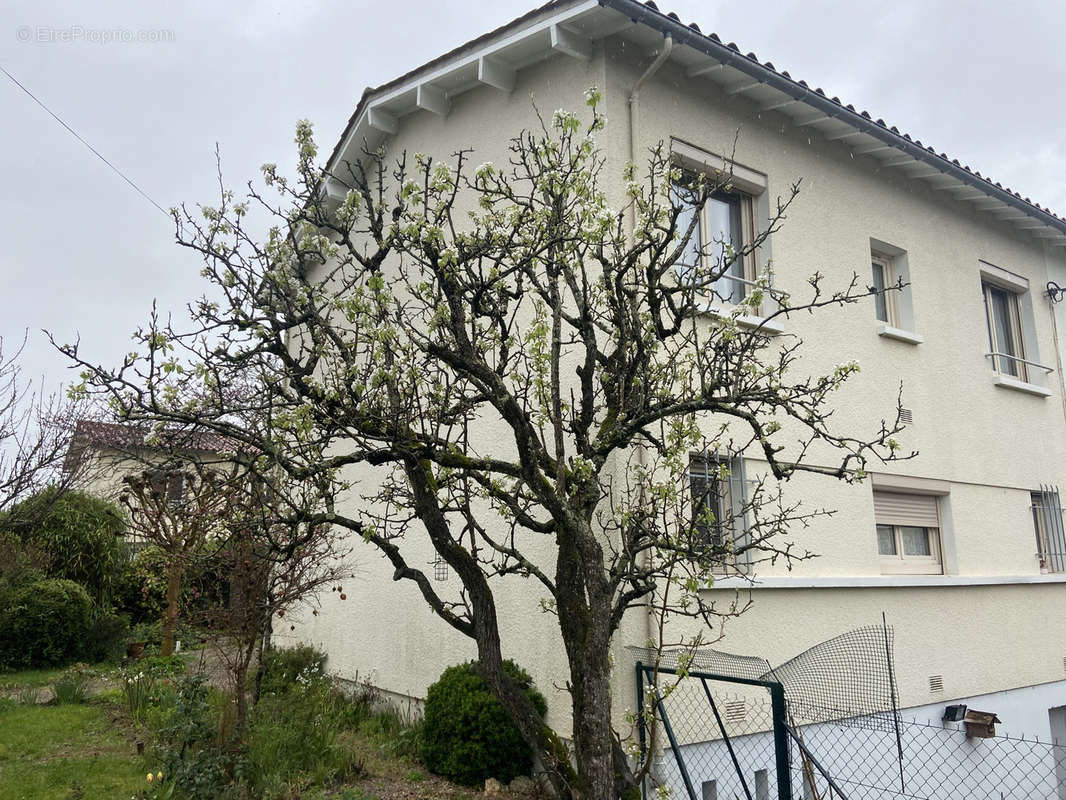 Maison à CHATELLERAULT