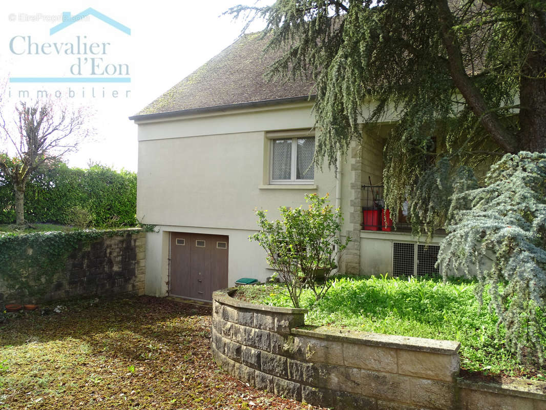 Maison à EPINEUIL